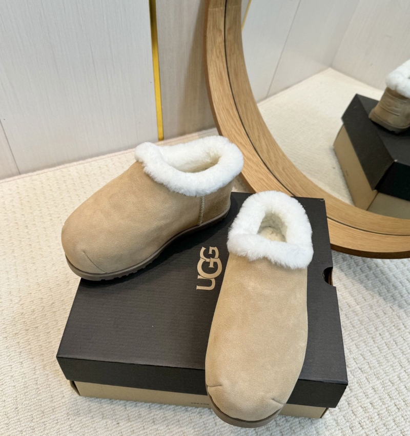 UGG Casual Shoes